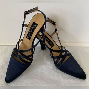 Vintage Kenneth Cole satin heels in navy, size 8AA (narrow), never worn.
